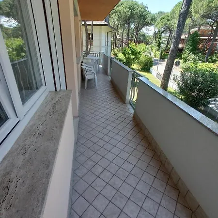 Villa Valeria Lignano Sabbiadoro Exterior photo