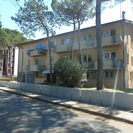 Villa Valeria Lignano Sabbiadoro Exterior photo